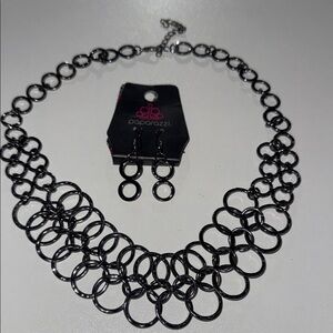 Paparazzi Silver Circle Necklace and Earring Set